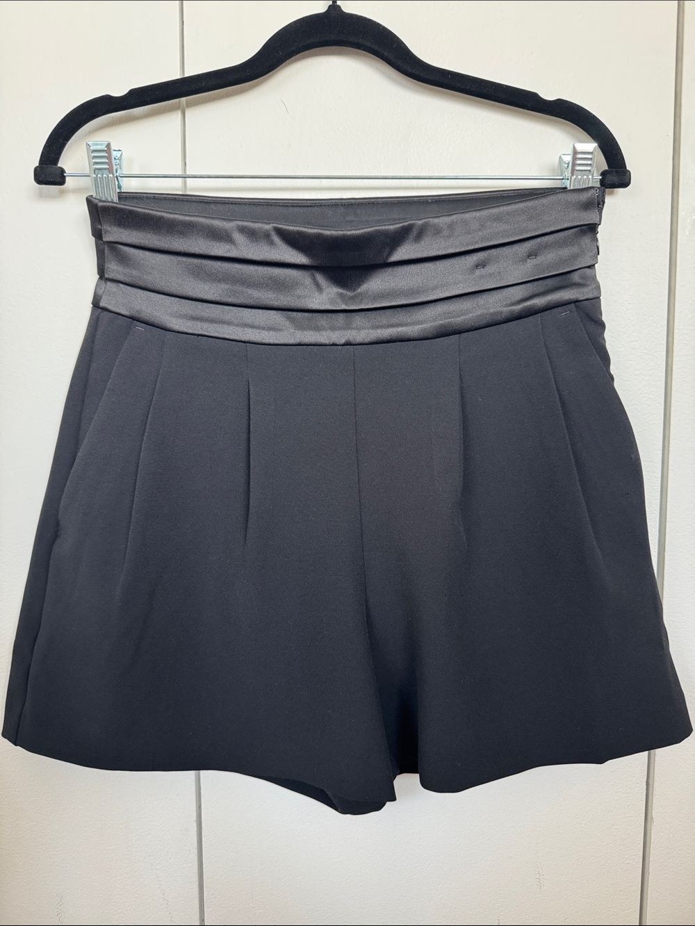 Express High-Waist Pleated Black Women's Tuxedo Shorts